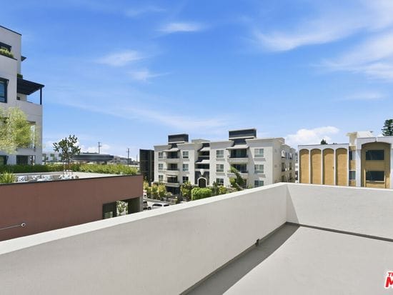 1130 N Orange Dr #Penthouse 301, Los Angeles, CA 90038 - Image 1