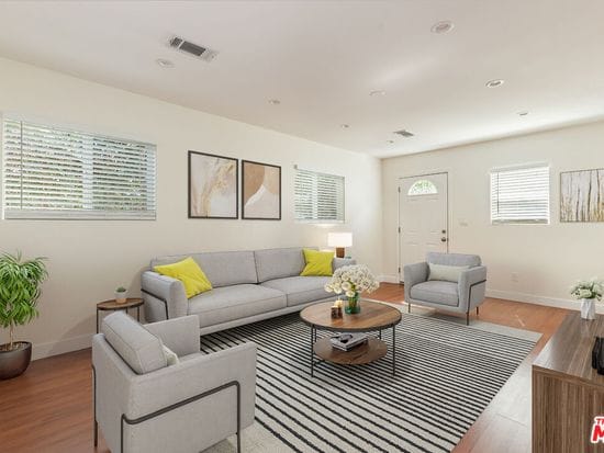 1206 N Beachwood Dr, Los Angeles, CA 90038 - Image 1