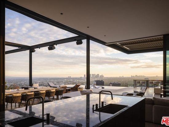1305 Collingwood Pl, Los Angeles, CA 90069 - Image 1