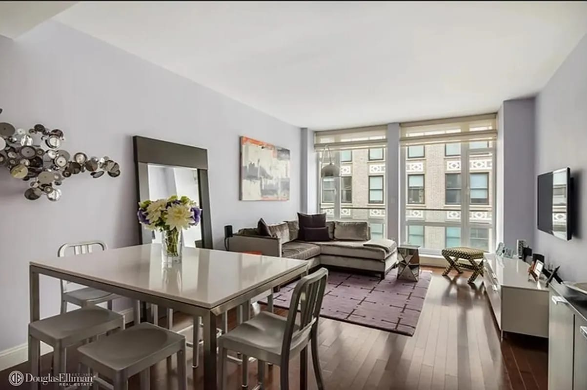 133 West 22nd Street #5F - Image 1