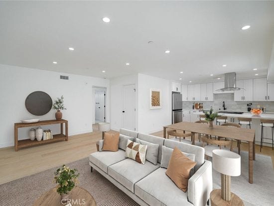 1334 9th St #2, Santa Monica, CA 90401 - Image 1