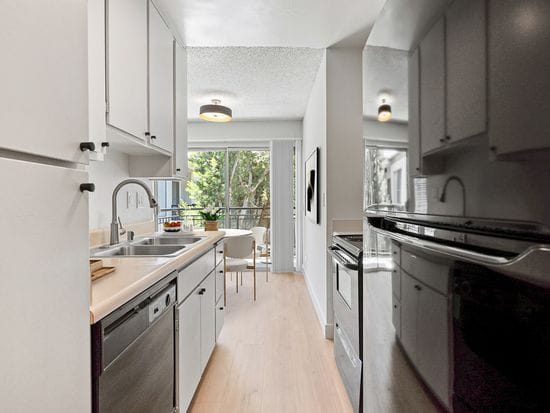 1352 S Carmelina Ave APT 311, Los Angeles, CA 90025 - Image 1