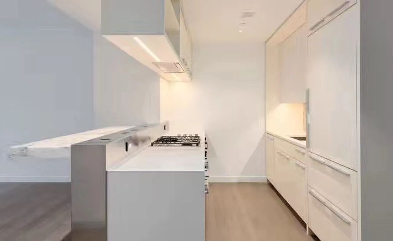 252 South Street #12G - Image 1