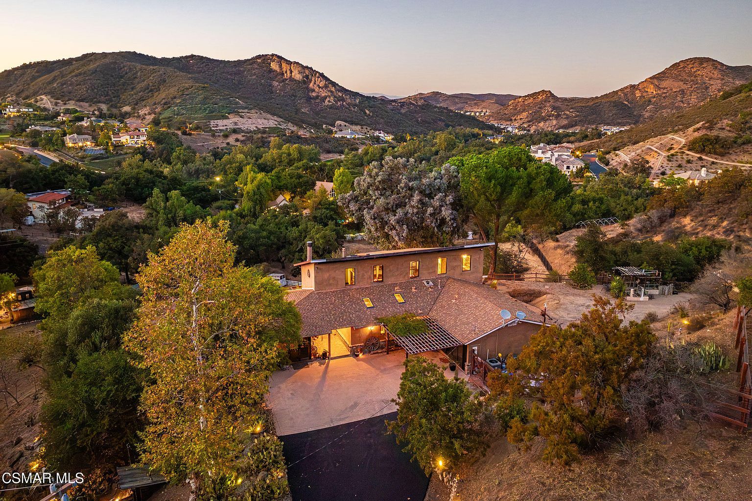356 E Carlisle Rd, Thousand Oaks, CA 91361 - Image 1