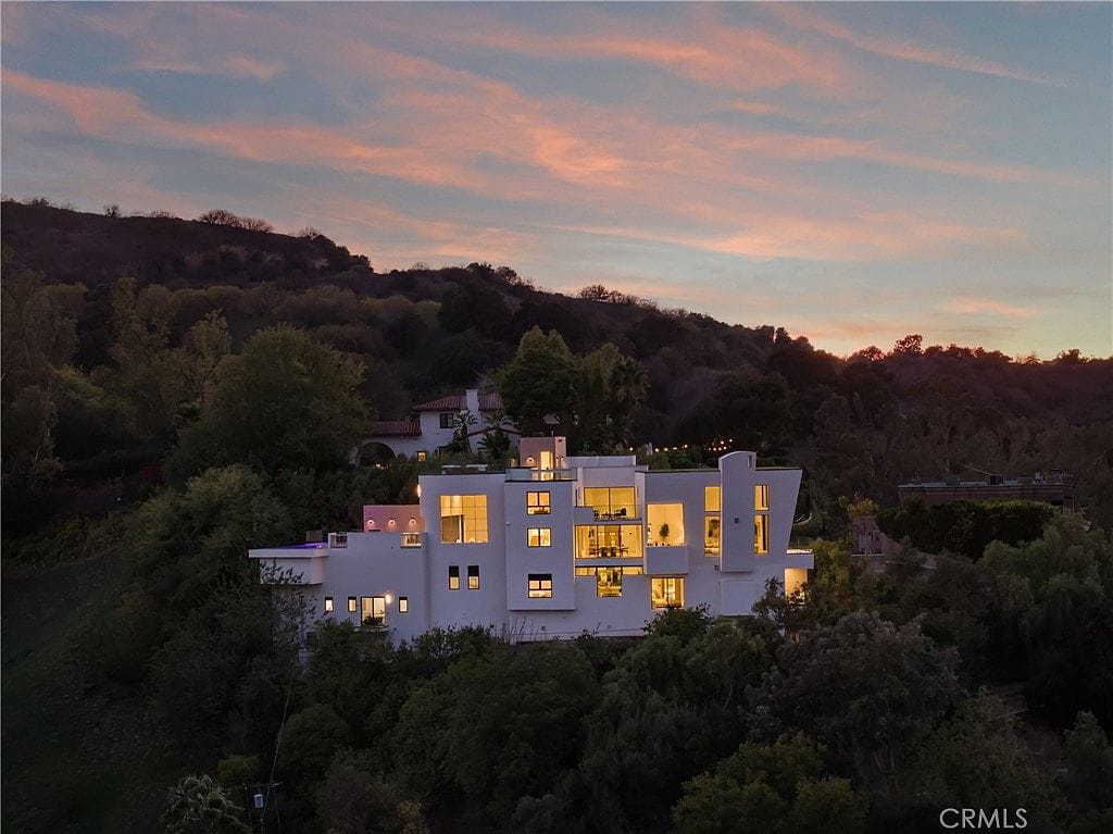 3596 Woodhill Canyon Rd, Studio City, CA 91604 - Image 1
