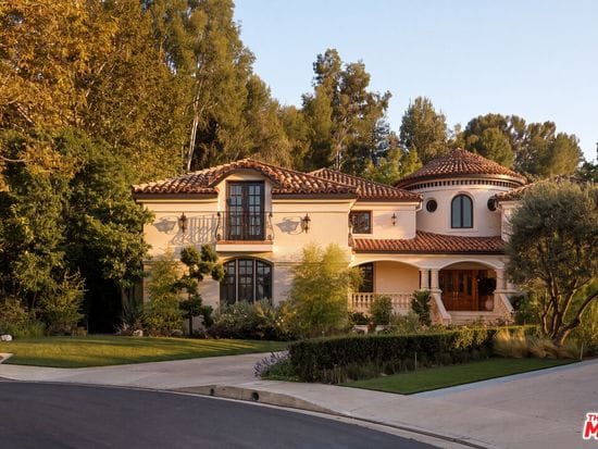3829 Hayvenhurst Dr, Encino, CA 91436 - Image 1