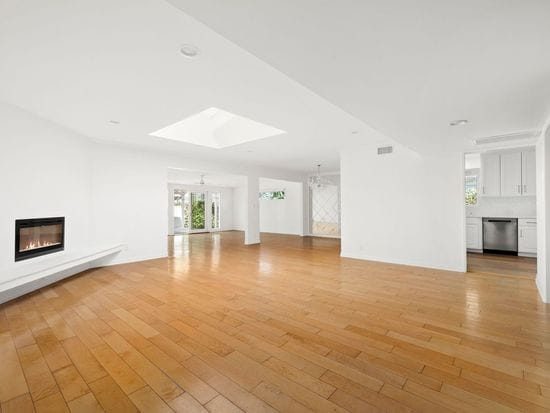 5237 Mecca Ave, Tarzana, CA 91356 - Image 1