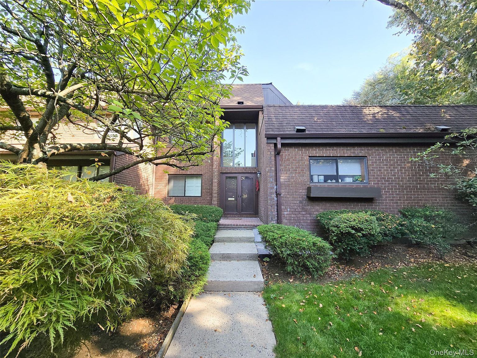 54 Acorn Ponds Drive #271, Roslyn, NY 11576 - Image 1