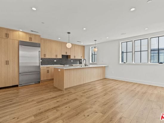 5535 Tova Rd, Van Nuys, CA 91411 - Image 1