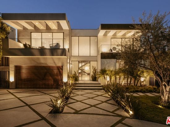 7107 Macapa Dr, Los Angeles, CA 90068 - Image 1