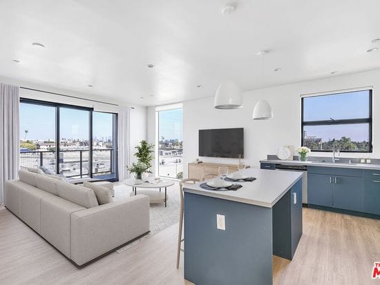 747 Lillian Way APT 6, Los Angeles, CA 90038 - Image 1